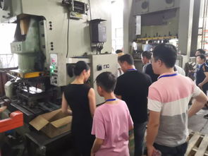 热烈欢迎玉立金华团队参观工厂