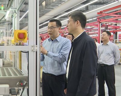 王锋率队开展暖企行动:持续提升当家产业优势 推动实体经济高质量发展