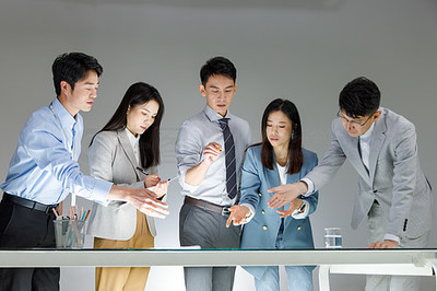 亚洲成年人商务