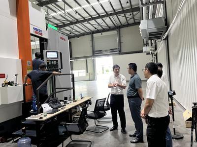 机械工程学院赴浙江日发精密机械股份开展产学研合作交流
