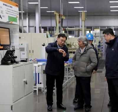 中国工程院院士谭建荣莅临山东临工进行参观访问