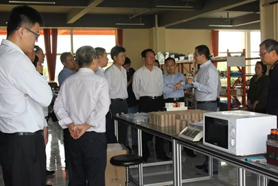 面对面的交流指导--河北省分析仪器技术学会专家组到访海能