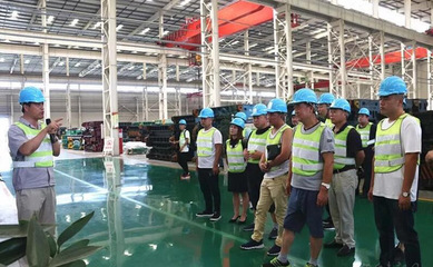 “华菱行 汉马行” 辽宁地区运输行业代表走进华菱星马参观交流